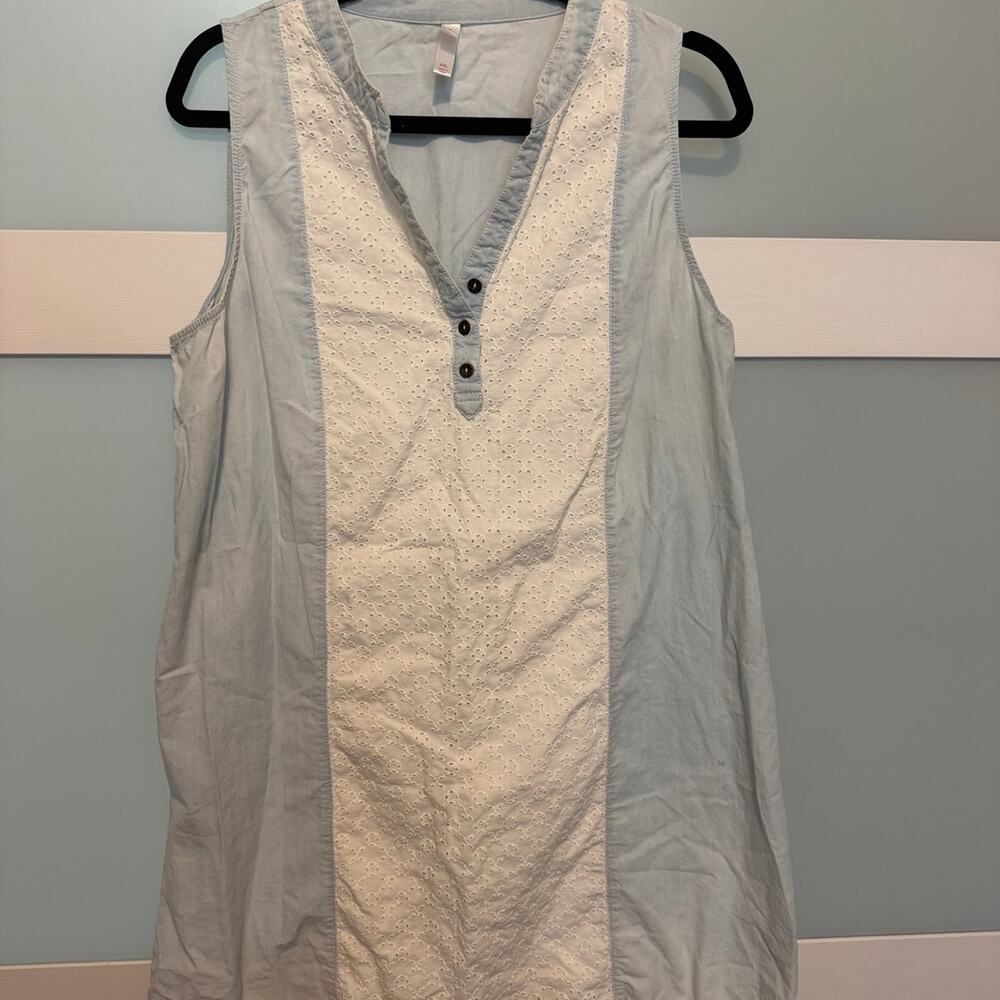 Xhilaration XXL Light Blue Sleeveless Eyelet Tunic Top Boho Cottagecore